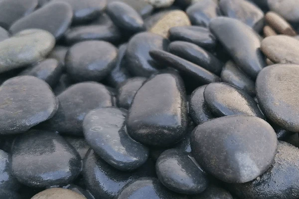 Rundkies Beach Pebbles black