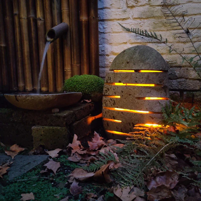 Einzigartige Steinlampen aus Indonesien