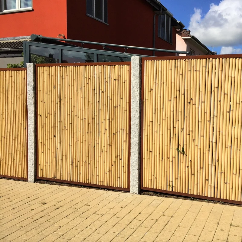 Modul5/classic - Zaunfeld mit unterem & oberem Cortenstahl Rahmenprofil | Edelrost - Bambus hell oder dunkel