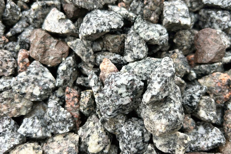 Granit Splitt grau