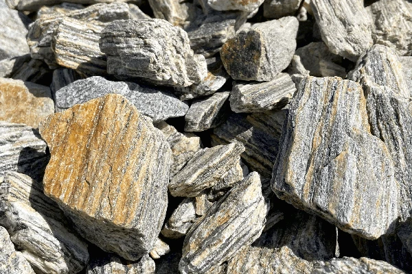 Selda Woodstone Gneiss Splitt 30-60 mm