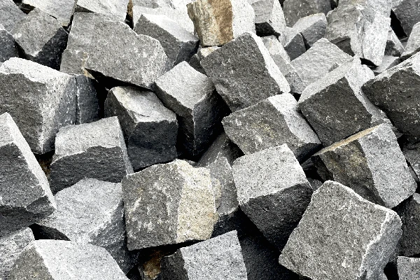 Basalt Kopfsteinpflaster anthrazit 8 x 10 cm