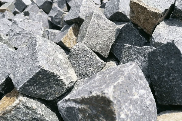 Basalt Kopfsteinpflaster anthrazit 8 x 10 cm