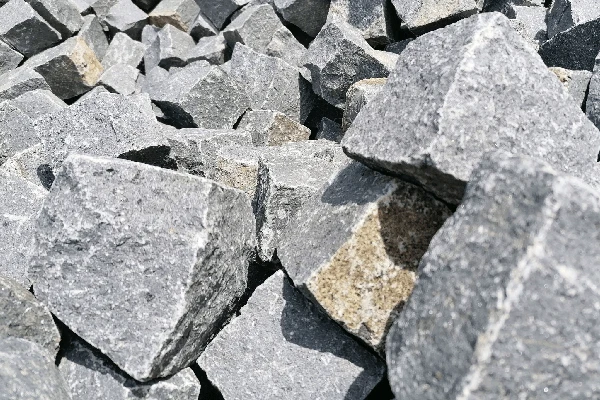 Basalt Kopfsteinpflaster anthrazit 8 x 10 cm