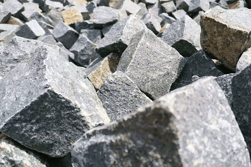 Basalt Kopfsteinpflaster anthrazit 8 x 10 cm