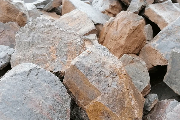 Mauer- und Gestaltungssteine Trockenmauer Bruchstein Grauwacke 10-40 cm