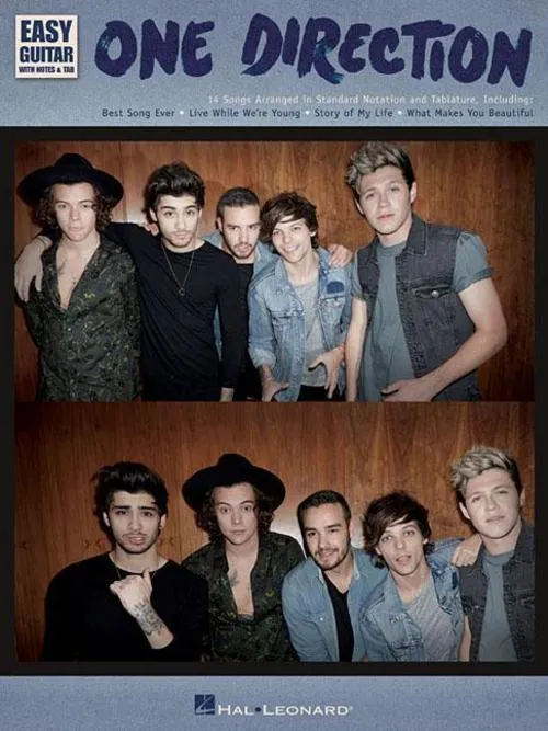 One Direction - Easy Guitar with Tab: Easy Guitar with Notes and Tab Easy Guitar Songbook with Standard Notation and Tab 14 One Direction Hits Arranged at an Easier Level for Developing Players
