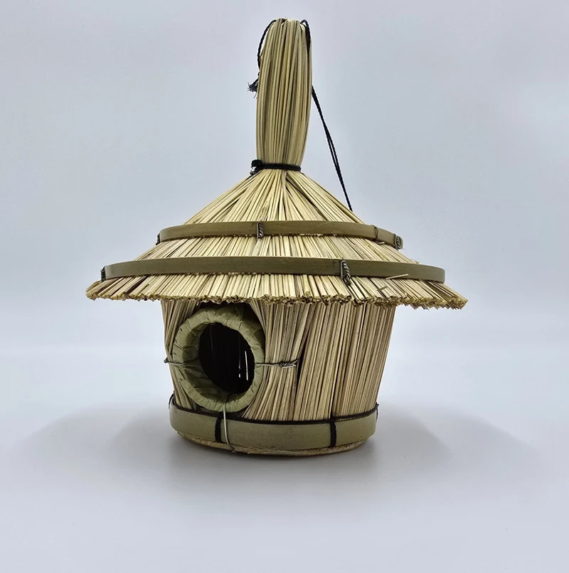 Vogelbox Seegras und Bambus hängend Futterhaus 17x17 cm Unterschlupf Vogelhaus