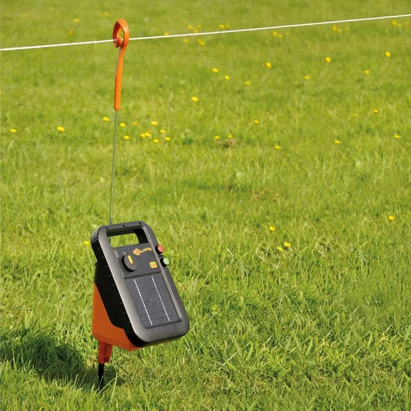 S16 Solar-Weidezaungerät - mit Batterie (6 V - 4 ah)