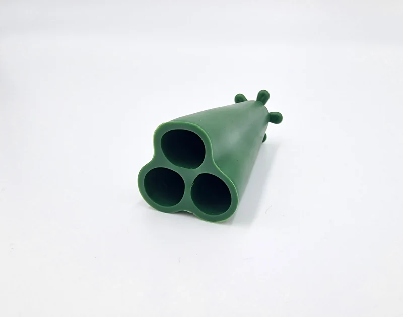 Pyramidenspitze Rankhilfe 3er Set – Stangenverbinder für Bambus 8–12 mm