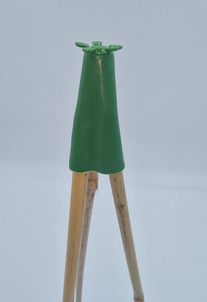 Pyramidenspitze Rankhilfe 3er Set – Stangenverbinder für Bambus 8–12 mm