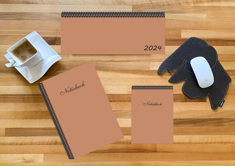 Schreibtisch-Set, m. 1 Kalender, m. 1 Beilage, m. 1 Beilage, 3 Teile